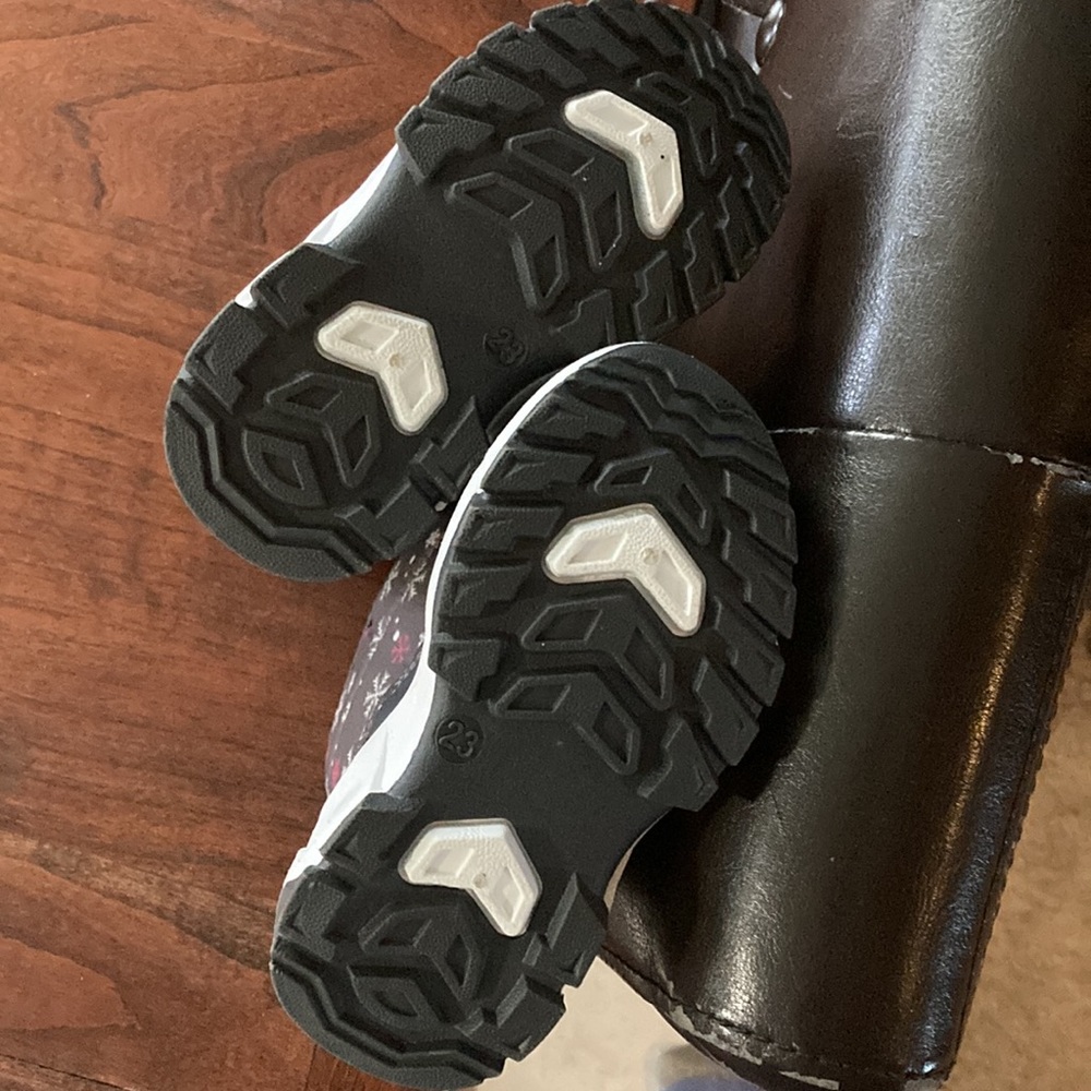 Snow boots - Picture 4 of 5